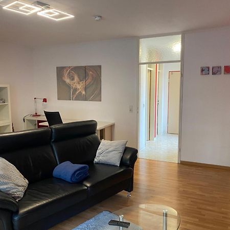 Zwei Zimmer Appartment Mit Balkon Und Stellplatz Voll Moebliert Treviri Esterno foto