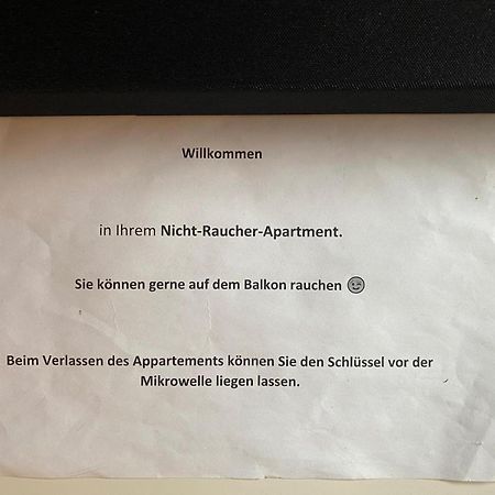 Zwei Zimmer Appartment Mit Balkon Und Stellplatz Voll Moebliert Treviri Esterno foto