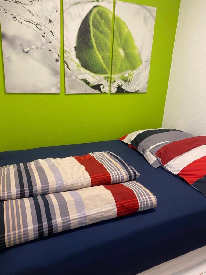 Zwei Zimmer Appartment Mit Balkon Und Stellplatz Voll Moebliert Treviri Esterno foto